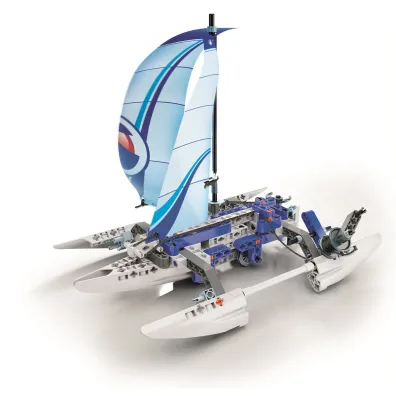 Laboratorium mechaniki. Trimaran i Skuter Wodny Clementoni