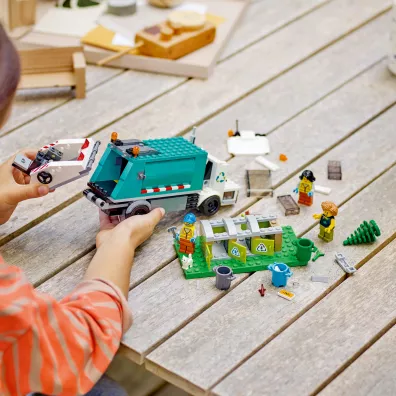 LEGO City Ciarwka recyklingowa 60386
