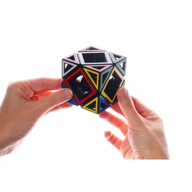 Hollow Skewb Cube. �amig��wka Recent Toys G3
