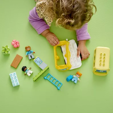 LEGO DUPLO Przejadka autobusem 10988