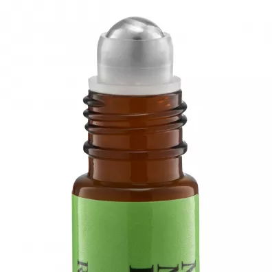 Make Me Bio Cucumber Freshness Roz�wietlaj�ce serum pod oczy (roller) 10 ml