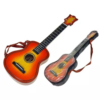 Adar Gitara w pokrowcu