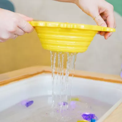 Zestaw zabawek Glo Pals 5w1 rozwijaj�cych motoryk� ma��, 3 zabawki