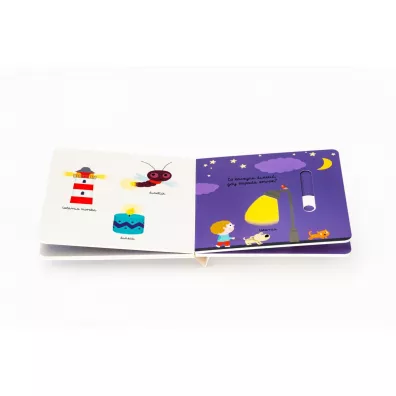 W nocy. Akademia M�drego Dziecka. Pierwsze s�owa