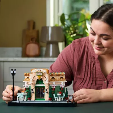 LEGO Icons Francuska kawiarenka 10362