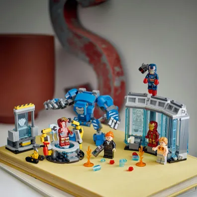 LEGO Marvel Laboratorium Iron Mana: Zbrojownia 76315