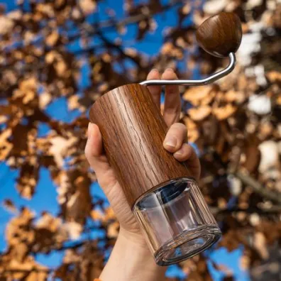 Comandante M�ynek C40 MK4 Vintage Oak Classic