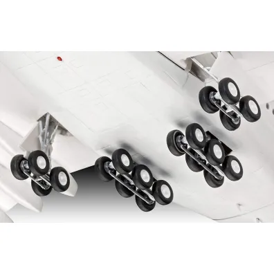 Samolot 1:144 Airbus A-380-800 Lufthansa Revell