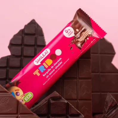 Smileat Triboo, Wafelek z nadzieniem kakaowym w mlecznej czekoladzie 40 g Bio
