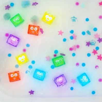 Glo Pals Kostki sensoryczne �wiec�ce w wodzie - Lumi