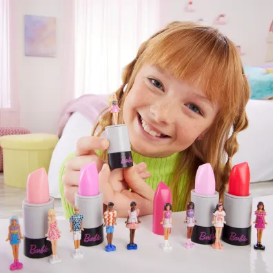Barbie Mini BarbieLand. Laleczka niespodzianka w szmince mix Mattel