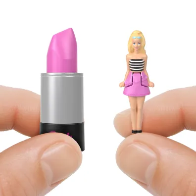 Barbie Mini BarbieLand. Laleczka niespodzianka w szmince mix Mattel
