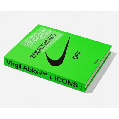 Nike. ICONS wer. angielska