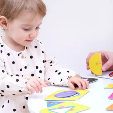 Puzzle Odkrywam ksztaty Bright Junior Media