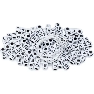Brewis Koraliki literki bia�a kostka + sznurek 20g, 1 m