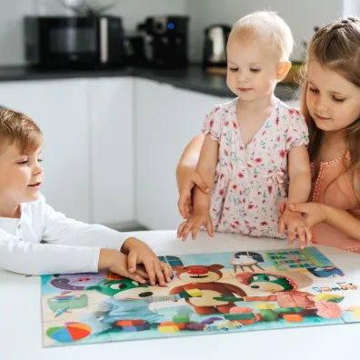 Puzzle maxi 24 el. Myszka Miki w gronie przyjaci� Trefl