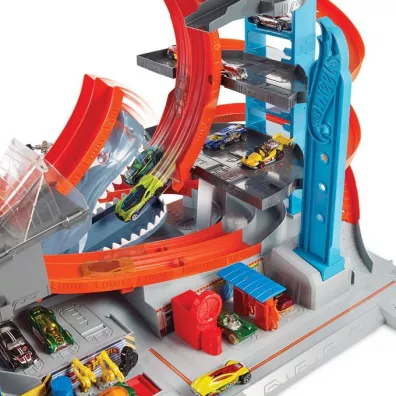 Hot Wheels City Mega Gara� Rekina Du�y zestaw do zabawy Parking FTB69