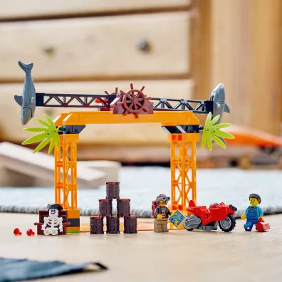 LEGO City Wyzwanie kaskaderskie: atak rekina 60342