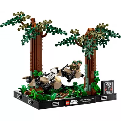 LEGO Star Wars Diorama: Pocig na cigaczu przez Endor 75353