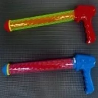 Pistolet na wod� 53cm mix Victoria Sport