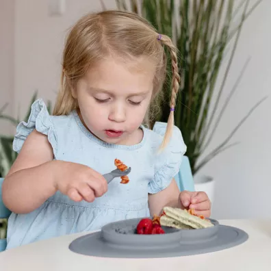 Ezpz Komplet silikonowych sztucw Mini Utensils szary