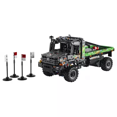 LEGO Technic Ci�ar�wka Mercedes-Benz Zetros z nap�dem na 4 ko�a 42129
