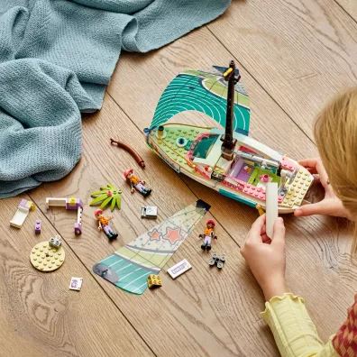 LEGO Friends Stephanie i przygoda pod aglami 41716