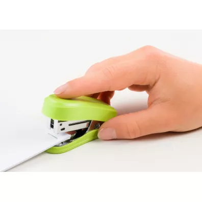 Novus Zszywacz mini jasno zielony + zszywki 24/6 blister