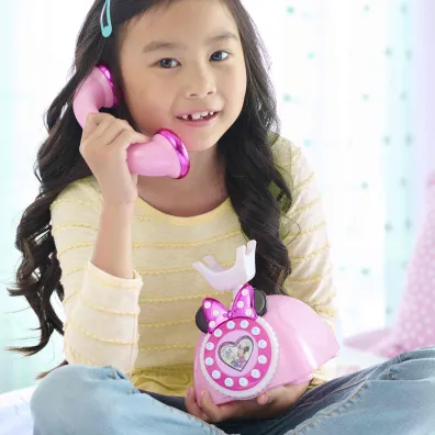 Telefon retro z d�wi�kiem Minnie Mouse 88272 Just Play