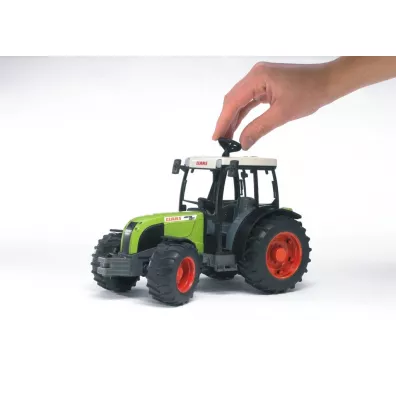 Traktor Class Nectis 267F Bruder