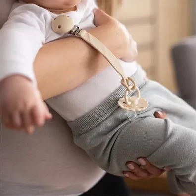 Babyono Silikonowa zawieszka do smoczka