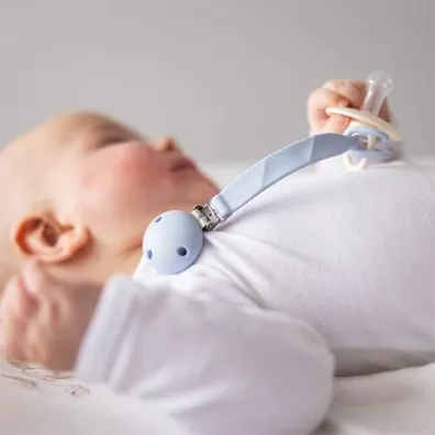 Babyono Silikonowa zawieszka do smoczka