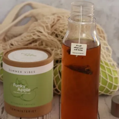 Teministeriet Herbata owocowa Summer Vibes Funky Apple 40 g