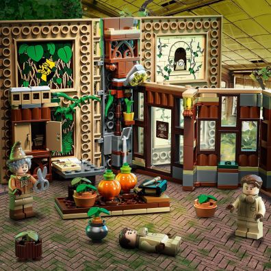 LEGO Harry Potter Chwile z Hogwartu: zajcia z zielarstwa 76384