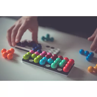 Smart Games. Kwadrylion (PL) IUVI Games