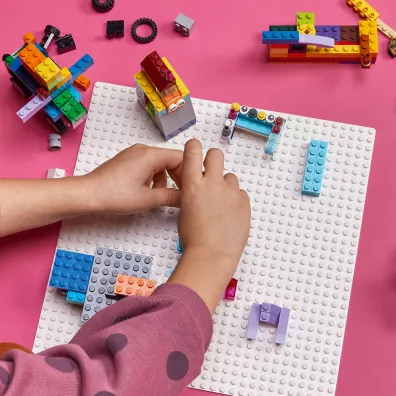 LEGO Classic Biaa pytka konstrukcyjna 11026