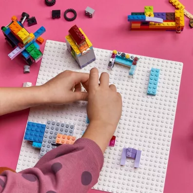 LEGO Classic Biaa pytka konstrukcyjna 11026