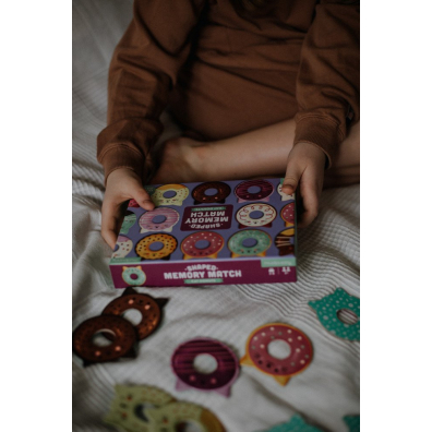 Gra Memory Koty-donuty z elementami w ksztacie pczkw z dziurk 3-8 lat Mudpuppy