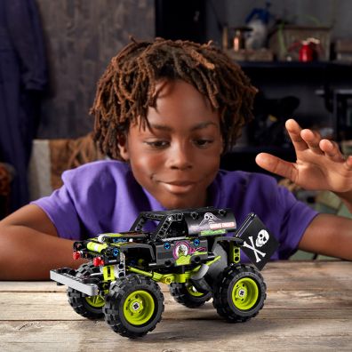 LEGO Technic Monster Jam Grave Digger 42118