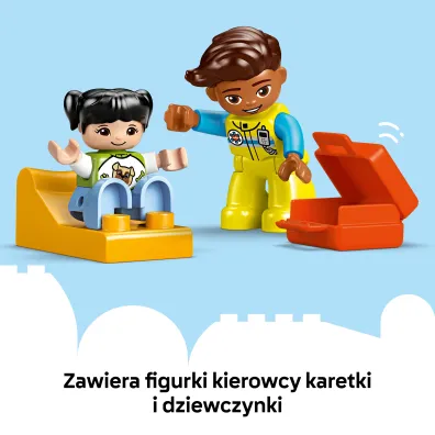 LEGO DUPLO Town Karetka z kierowc� 10447