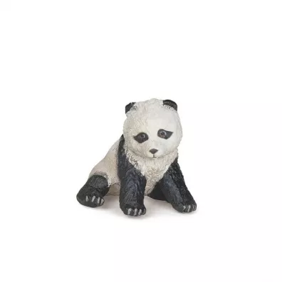 Panda m�oda siedz�ca