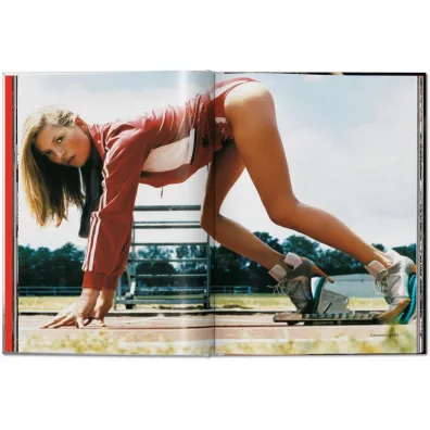 Kate Moss by Mario Testino wer. angielska