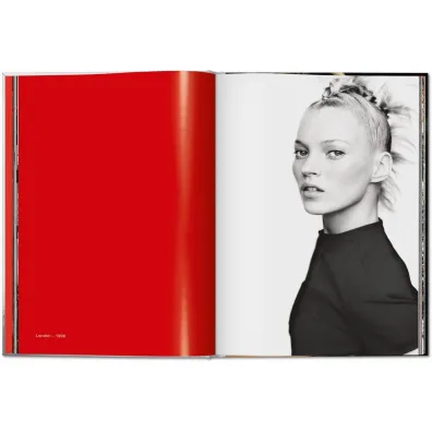 Kate Moss by Mario Testino wer. angielska