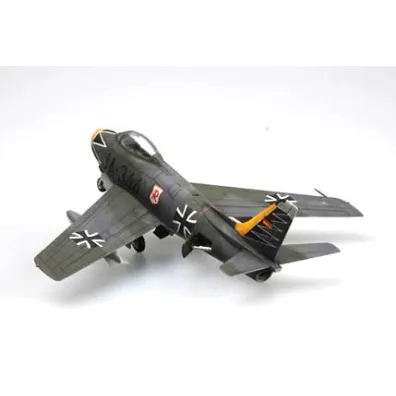 F-86F-40 Sabre Hobby Boss