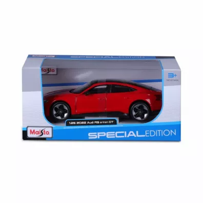 Model 1:24 Audi RS e-tron GT czerwony Maisto
