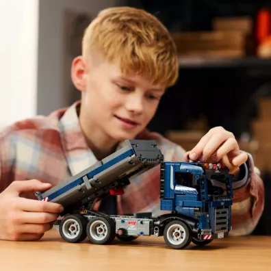 LEGO Technic Wywrotka z przechylan� skrzyni� 42203