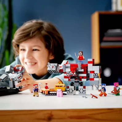 LEGO Minecraft Bitwa o czerwony kamie� 21163
