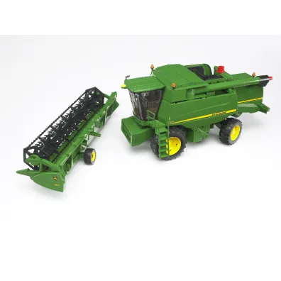 Kombajn zbo�owy John Deere T670i Bruder