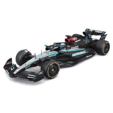 Bburago model 1:24 bolid f1 mercedes amg w15 2024 george russell 18-28063