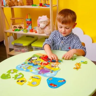 Puzzle w saszetce 49 el. Auta + mini gra Roter Kafer